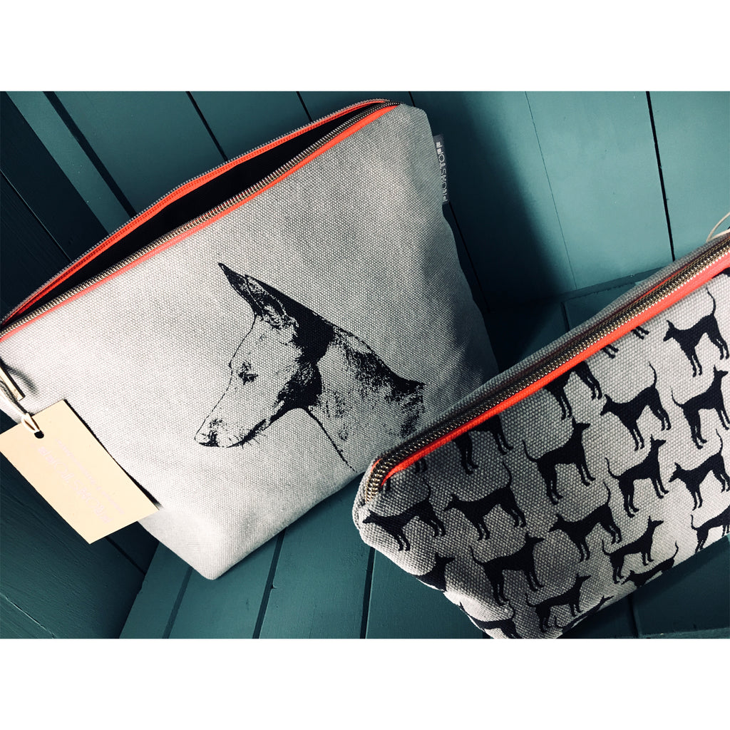 Etui Amber met Podenco